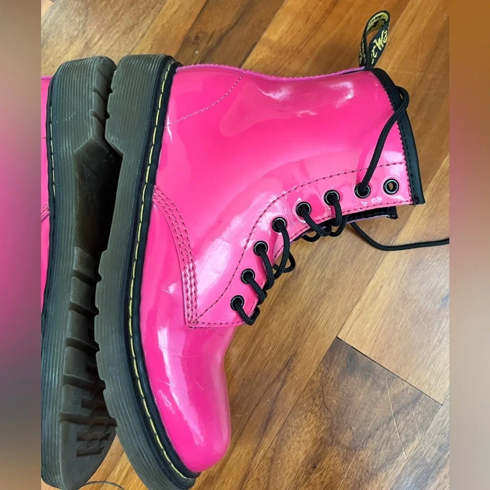 Dr Martens girls pink patent leather Big kid size USED